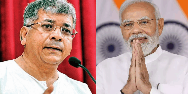 मोदीजी, हा कसला मित्र? प्रकाश आंबेडकरांचा ट्रम्प-मोदी मैत्रीवर सडकून टीका