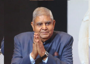 उपराष्ट्रपती जगदीप धनखड यांचा राजीनामा: राजकीय वर्तुळात तर्कवितर्क, महाभियोग प्रस्तावाशी संबंध असल्याची चर्चा