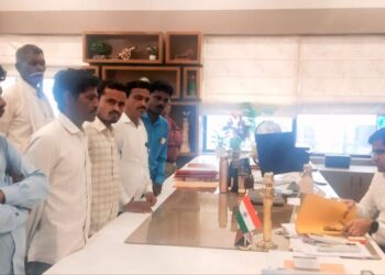 पाटोदा तलावामुळे लिंबे वडगाव दलित वस्तीचा संपर्क तुटला; तातडीने रस्ता दुरुस्तीची मागणी