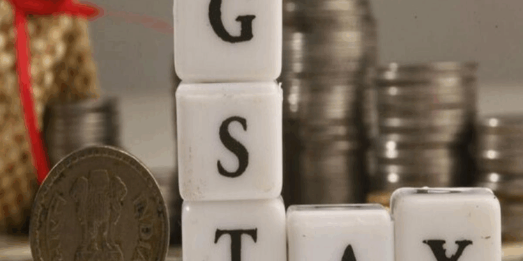 ग्राहक आणि व्यवसायांना दिलासा: जीएसटीचे ५ मुख्य दर कमी होणार, १२% स्लॅब रद्द!