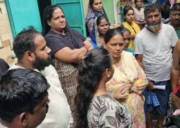 खिंडीपाडा दरड दुर्घटनास्थळी वंचित बहुजन आघाडीची भेट; कायमस्वरूपी उपाययोजनेची मागणी