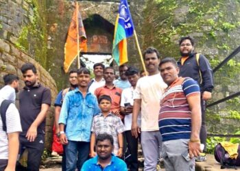 ‎वंचित बहुजन युवा आघाडी पुणे शहर द्वारे सिंहगड ट्रेकिंगचे आयोजन