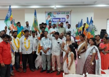 उदगीरमध्ये वंचित बहुजन आघाडीचा पक्षप्रवेश सोहळा भव्यदिव्य पार पडला; शेकडो नव्या कार्यकर्त्यांचा प्रवेश