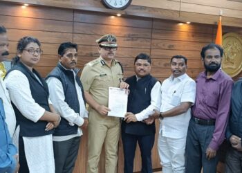 'संविधान का बदलावे?' या नावाने पुस्तक प्रकाशित करणाऱ्या लोकांवर देशद्रोहाचा गुन्हा दाखल करा; वंचित बहुजन आघाडीची मागणी