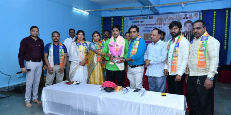 विद्यार्थ्यांचा गौरव करून समाज प्रबोधनाची दिशा – खोपोलीत वंचित बहुजन आघाडीचा उपक्रम