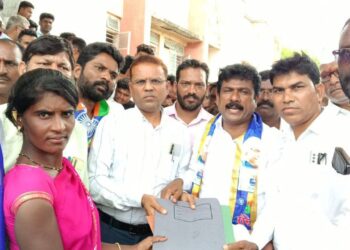 शिरूर कासार येथे वंचित बहुजन आघाडीचा हल्लाबोल मोर्चा!