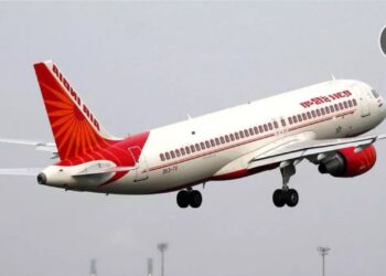 दिल्ली विमानतळावर एअर इंडियाच्या विमानाला आग लागल्याने खळबळ उडाली