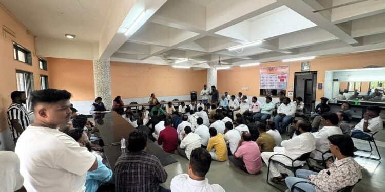 नाशिक महानगरपालिकेच्या निवडणुकांच्या पार्श्वभूमीवर वंचित बहुजन आघाडीची आढावा बैठक संपन्न!