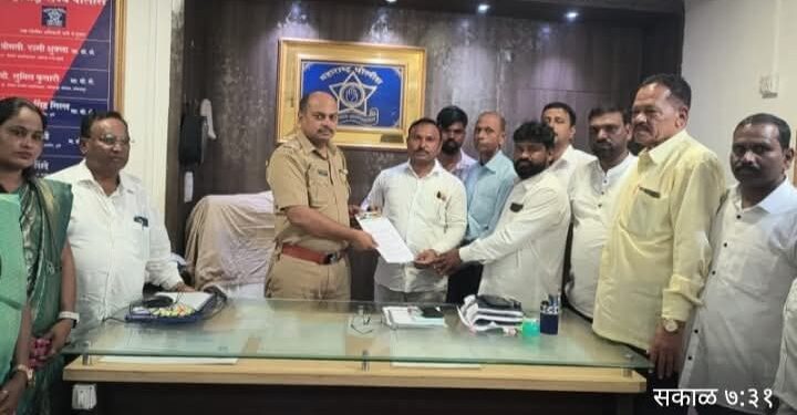 डॉ. बाबासाहेब आंबेडकरांच्या पुतळ्याची विटंबना करणाऱ्या आरोपीवर ॲट्रॉसिटी दाखल करा; वंचित बहुजन आघाडी