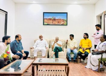 ॲड. प्रकाश आंबेडकर यांनी आज मालेगाव बॉम्बस्फोट पीडितांच्या कुटुंबियांची घेतली भेट!