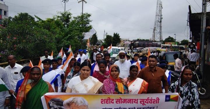 लातूर येथे वंचित बहुजन आघाडीच्या वतीने स्वातंत्र्य दिन उत्साहात साजरा
