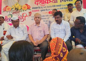 वडुले येथील शेतकरी बाबासाहेब सरोदे यांच्या कुटुंबियांची ऍड प्रकाश आंबेडकर यांनी घेतली सांत्वनपर भेट!