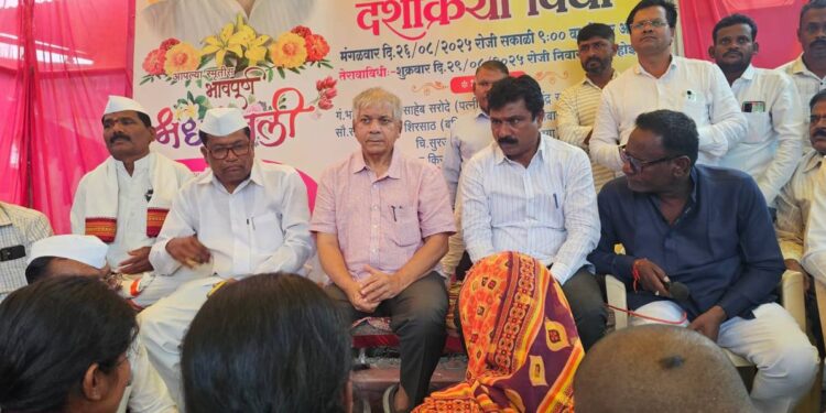 वडुले येथील शेतकरी बाबासाहेब सरोदे यांच्या कुटुंबियांची ऍड प्रकाश आंबेडकर यांनी घेतली सांत्वनपर भेट!