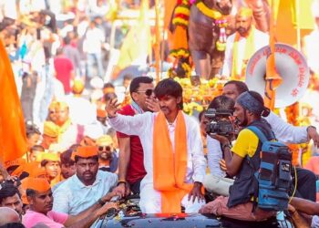 मनोज जरांगे पाटलांचे मुंबईत आंदोलन, वाहतुकीत बदल: ‘या’ मार्गांवर बंदी!