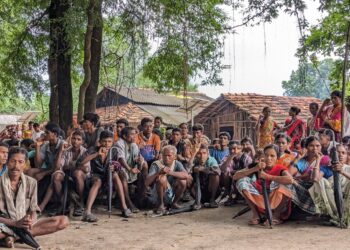 इंदापूरच्या बाभुळगावात आदिवासींवर लाठीचार्ज प्रशासनाच्या कारवाईचा वंचित बहुजन आघाडीकडून तीव्र निषेध