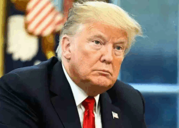 डोनाल्ड ट्रम्प यांच्या व्हिएतनाममधील व्यावसायिक हितसंबंधांवर आणि व्यापार करारावर प्रश्नचिन्ह