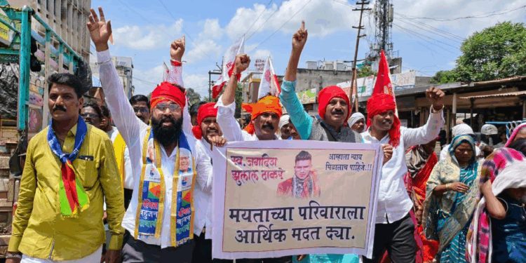 आदिवासी तरुण जगदीश ठाकरे हत्या: चाळीसगावात वंचित बहुजन आघाडी व एकलव्य आघाडीचा 'जबाब दो' मोर्चा