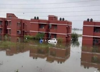 पंजाबमधील जवाहर नवोदय विद्यालयात पूर, ४०० विद्यार्थी आणि ४० कर्मचारी अडकले
