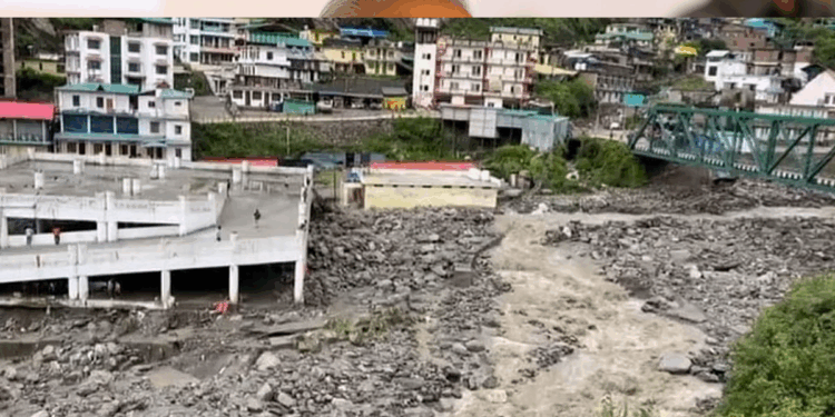 उत्तराखंडच्या उत्तरकाशी जिल्ह्यात ढगफुटीमुळे हाहाकार, अनेक घरं उद्धवस्त, बचावकार्य सुरू
