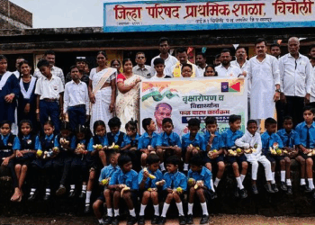 चिचोली येथे वंचित बहुजन आघाडीतर्फे वृक्षारोपण; 'झाडे वाचवा, जीवन वाचवा' चा दिला संदेश