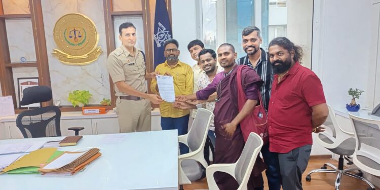 मुंबई विद्यापीठात भन्तेजींवर हल्ला; खोट्या गुन्ह्याविरोधात वंचित बहुजन युवा आघाडीचा संताप