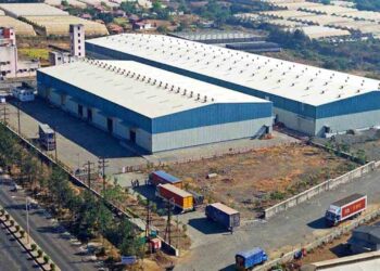 चाकण एमआयडीसीमध्ये उद्योजकांवर करांचा बोजा; सेवाकर, पाणीपट्टी, रस्ताकरात मोठी वाढ