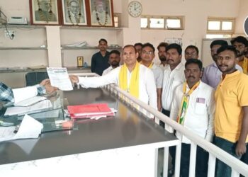 अतिवृष्टीग्रस्त शेतकऱ्यांना आर्थिक मदत द्या ; वंचित बहुजन आघाडीचे तहसीलदारांना निवेदन!