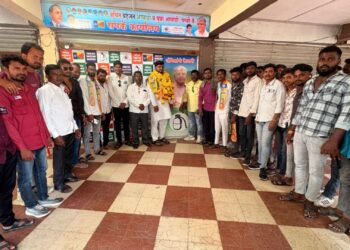 Beed : परळीत शेख शाकेर अहमद यांच्यासह असंख्य तरुणांचा वंचित बहुजन आघाडीत प्रवेश