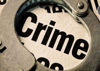 मुंबई-ठाण्यात धुमाकूळ घालणाऱ्या साखळी चोराला सांताक्रूझ पोलिसांनी ठोकल्या बेड्या