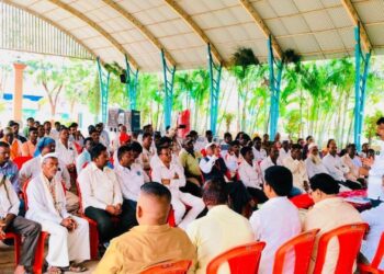 Ahmadnagar : वंचित बहुजन आघाडीच राज्यात विरोधी पक्षाची भूमिका बजावत आहे - प्रा. किसन चव्हाण