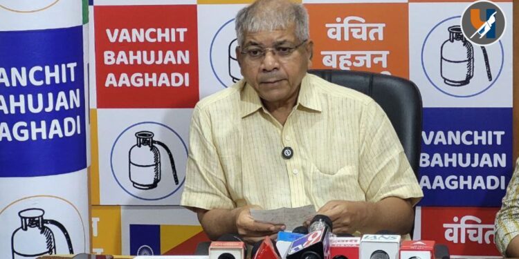 पंतप्रधान मोदी देशाचे परराष्ट्र धोरण फक्त अंबानीसाठी राबवताय - अॅड. प्रकाश आंबेडकर