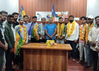 Latur : लातूरमध्ये मुस्लिम युवकांचा वंचित बहुजन आघाडीत मोठ्या संख्येने प्रवेश