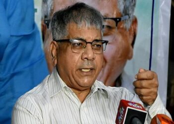 इंडिया आघाडीने जाणीवपूर्वक दलित नेतृत्वाला डावलले : लोकसभा निवडणुकीत वंचितला दूर ठेवून भाजपची सत्ता आणली; ॲड. प्रकाश आंबेडकरांचा निशाणा