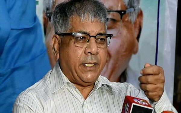 इंडिया आघाडीने जाणीवपूर्वक दलित नेतृत्वाला डावलले : लोकसभा निवडणुकीत वंचितला दूर ठेवून भाजपची सत्ता आणली; ॲड. प्रकाश आंबेडकरांचा निशाणा