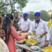 नाशिक: वंचित बहुजन युवा आघाडीच्या नेतृत्वाखाली त्रिरश्मी लेणी परिसरात भाविकांना भोजन वाटप