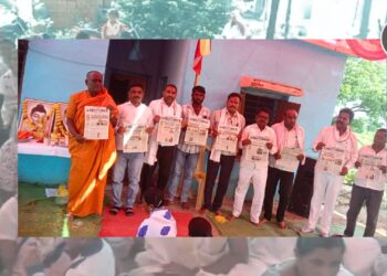 बोरगांव येथे 'बुद्ध आणि त्यांचा धम्म' वाचनाची सांगता; मान्यवरांच्या हस्ते 'प्रबुद्ध भारत' अंकाचे विमोचन