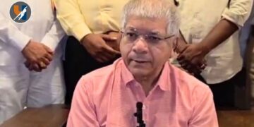 निजामी मराठ्यांपासून फारकत घेतल्याशिवाय गरीब मराठ्यांची सामाजिक-आर्थिक स्थिती सुधारणार नाही - प्रकाश आंबेडकर