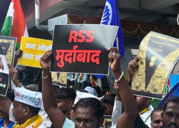 संघाला धडकी भरविणारा मोर्चा आणि ‘छेडोगे तो छोडेगे नही’ चा अभूतपूर्व इशारा