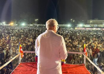 अकोल्याच्या मैदानावरून बाळासाहेबांचा संदेश…