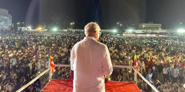 अकोल्याच्या मैदानावरून बाळासाहेबांचा संदेश…