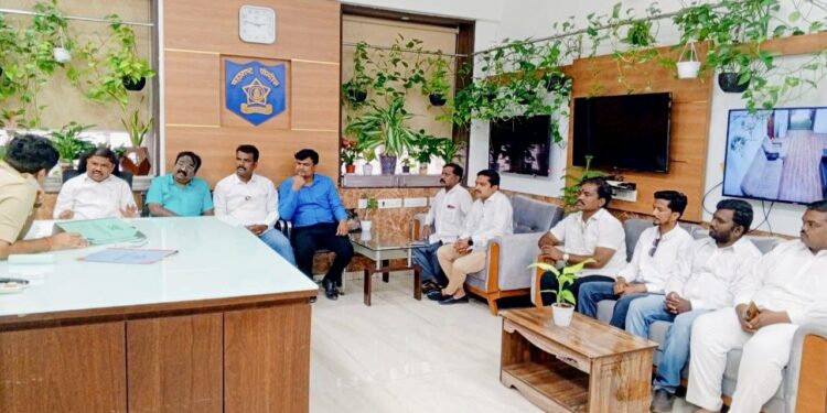 डॉ. बाबासाहेब आंबेडकरांची पुस्तके, संविधानाच्या पुस्तकांची विटंबना; बार्टीचे महासंचालक सुनील वारे जबाबदार – वंचित बहुजन आघाडीचा आरोप