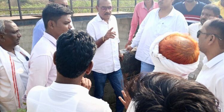 धाडी-बल्लाळी येथे किडनीच्या रुग्णांसाठी वंचित बहुजन युवा आघाडी ॲक्शन मोडवर; चार दिवसांत पाणीपुरवठा सुरू करण्याचे कार्यकारी अभियंत्यांचे निर्देश