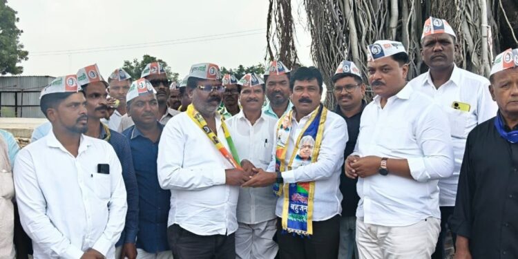 वंचित बहुजन आघाडीत भीमशक्ती पक्षाच्या कार्यकर्त्यांचा  जाहीर प्रवेश!