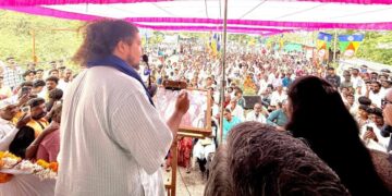 मुदखेडमध्ये सुजात आंबेडकरांच्या जाहीर सभेला प्रचंड गर्दी; विकासासाठी ‘वंचित’ला संधी देण्याचे आवाहन