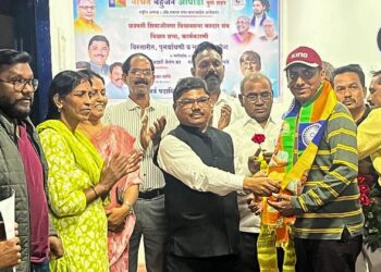 शिवाजीनगर विधानसभा मतदारसंघात शेकडो कार्यकर्त्यांचा वंचित बहुजन आघाडीत प्रवेश