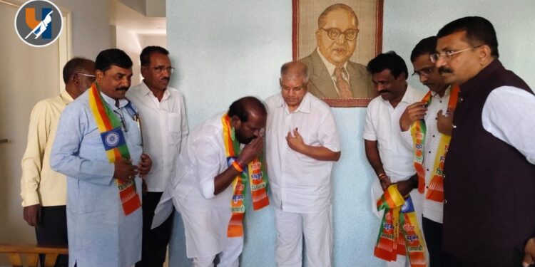 सोलापुरातील माजी नगरसेवक रवि (बॉस) गायकवाड यांचा वंचित बहुजन आघाडीत पक्ष प्रवेश!