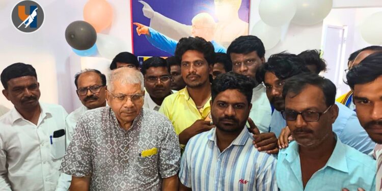 Jalna : वंचित बहुजन आघाडी मराठवाडा विभागीय जनसंपर्क कार्यालयाचे उद्घाटन अँड. बाळासाहेब आंबेडकर यांच्या हस्ते संपन्न