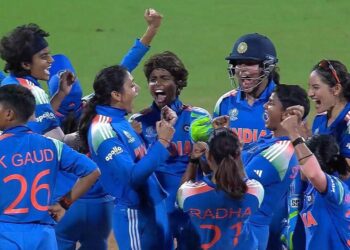 भारतीय महिला संघाने रचला इतिहास! ‘हरमन ब्रिगेड’ने पहिल्यांदाच जिंकला वनडे वर्ल्ड कप; दक्षिण आफ्रिकेवर ५२ धावांनी दणदणीत विजय