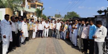 बार्शिटाकळीत राष्ट्रवादीला धक्का! माजी शहराध्यक्ष  चक्रधर राऊत यांच्यासह युवकांचा वंचित बहुजन आघाडीत जाहीर पक्षप्रवेश