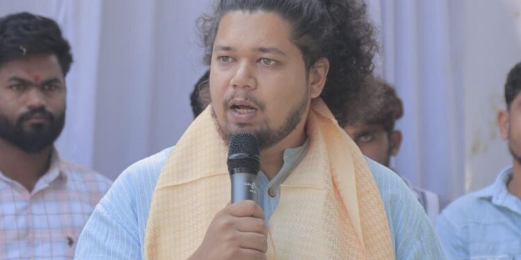 वंचित बहुजन युवा नेते सुजात आंबेडकर यांच्या ‘संवाद चळवळीतील तरुणाईशी’ सभेला उत्स्फूर्त प्रतिसाद